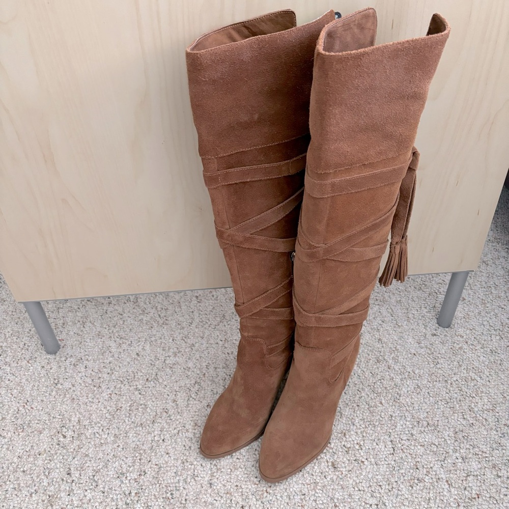 Brown suede ladies boots-Sacks Fifth Ave-size 8-1/2 with side tassels.
